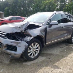 2013 VOLKSWAGEN TOUAREG (SOLD)